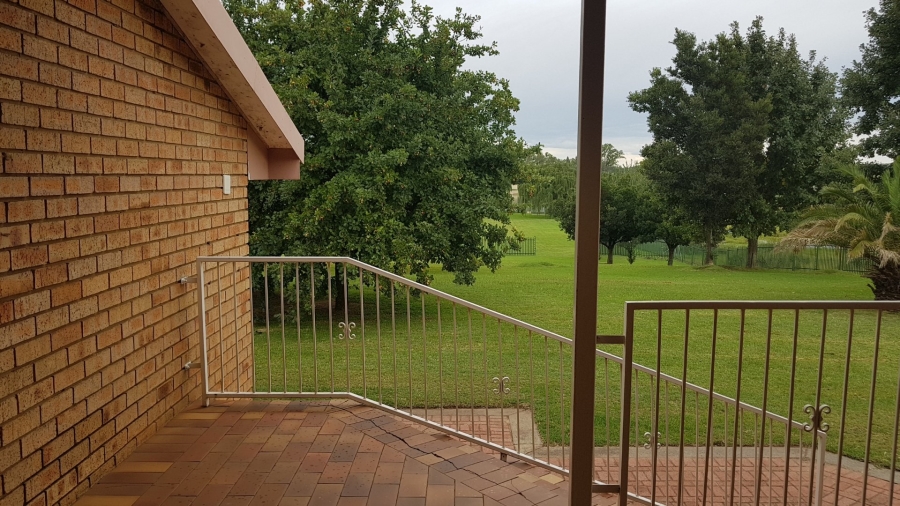 5 Bedroom Property for Sale in Sasolburg Rural Free State